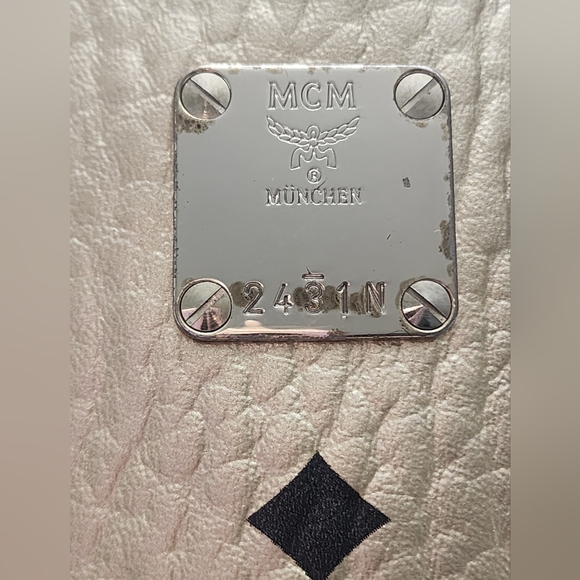 MCM Monogram - Picture 5 of 11